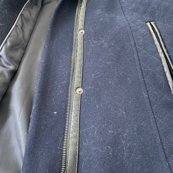 DKNY coat for sale - Picture 6 of 7